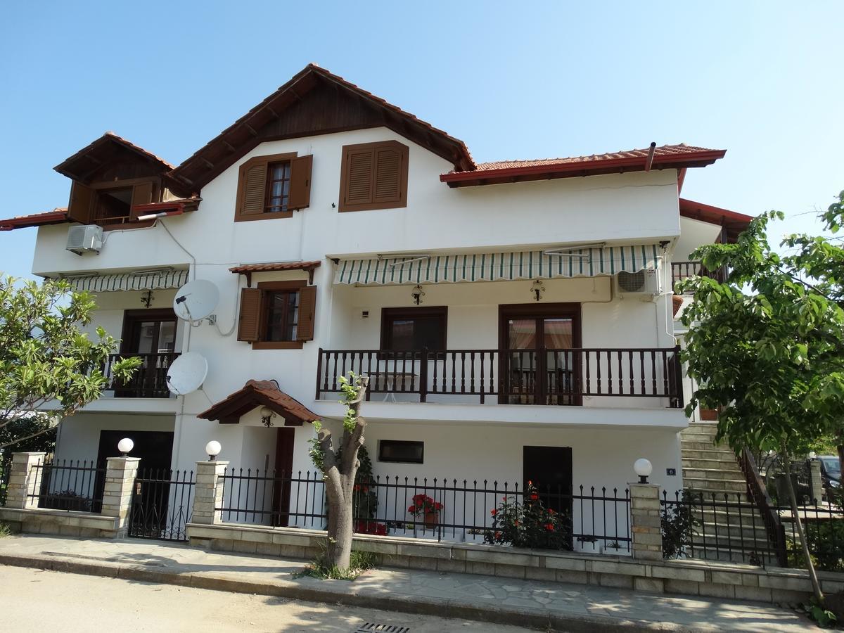 Christakos Apartments Nea Vrasna Ngoại thất bức ảnh