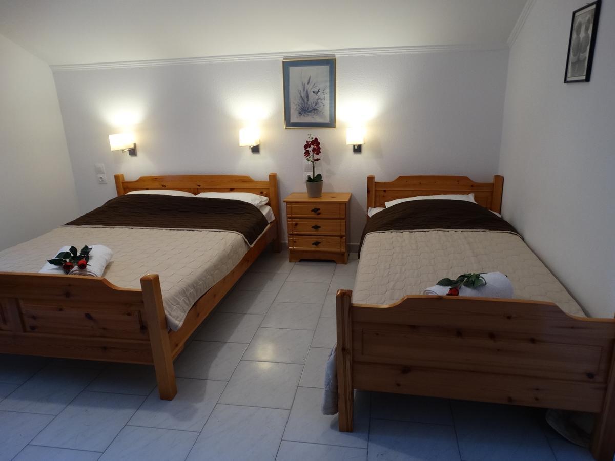 Christakos Apartments Nea Vrasna Ngoại thất bức ảnh
